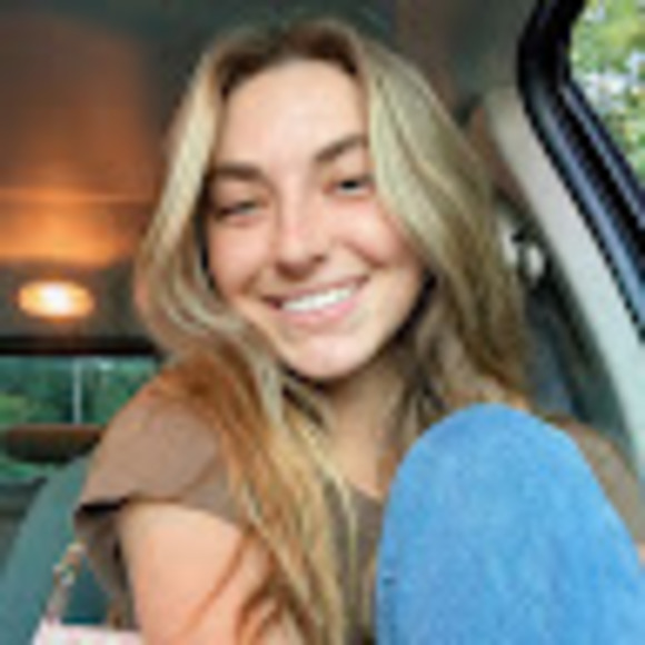 Meet your Posher, Samantha - Picture 1 of 1